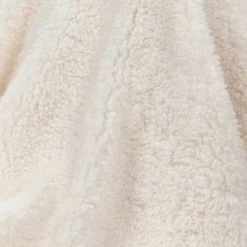 Long Faux Fur Throw Blanket Off White - Threshold™ -Threshold GUEST 3226b946 93a4 400a 82ff 08d5208529c5