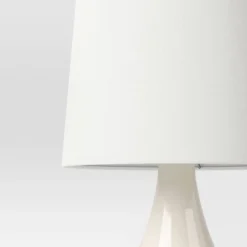 Montreal Wren Assembled Table Lamp White - Threshold™ -Threshold GUEST bb462b58 8466 4cbc 8047 54d2641672ee